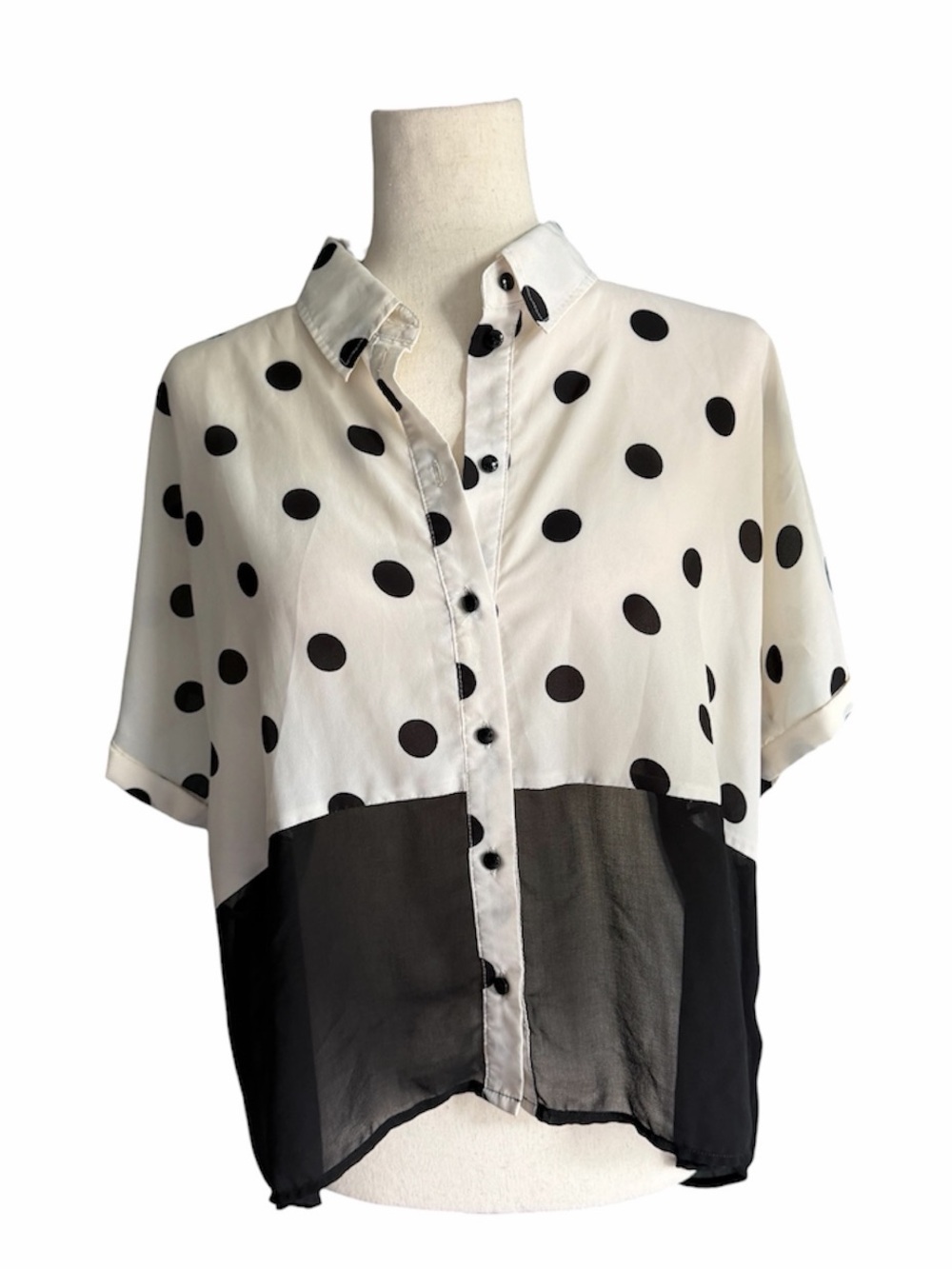 F21 Forever 21 Polka Dot Short Sleeve sheer bottom Button-Up Blouse Black White